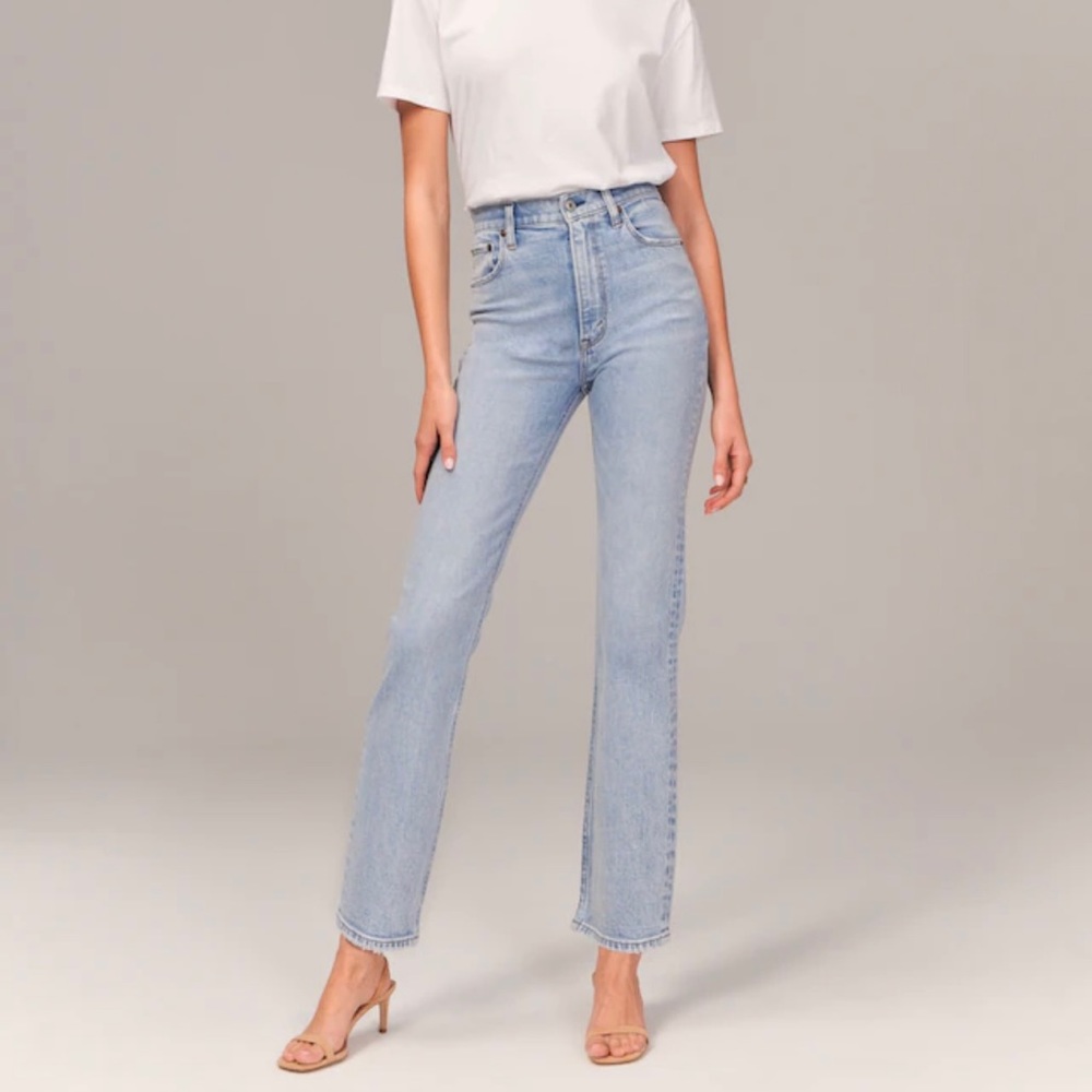 Abercrombie Straight Leg Ultra High Rise